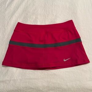 NIKE DRI-FIT TENNIS SKIRT size Medium